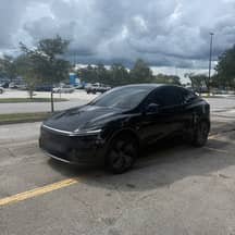 Tesla Model Y, 2026