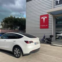 Tesla Model Y, 2023