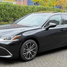 Lexus ES, 2025