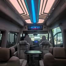 Mercedes-Benz Vito Extra Long, 2025