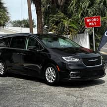 Chrysler Pacifica, 2022