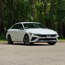 Hyundai Elantra, 2025