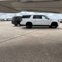 Metabus: Two SUVs GMC Yukon XL + Ford Expedition, 2022