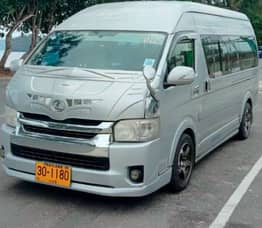 Toyota Commuter, 2016